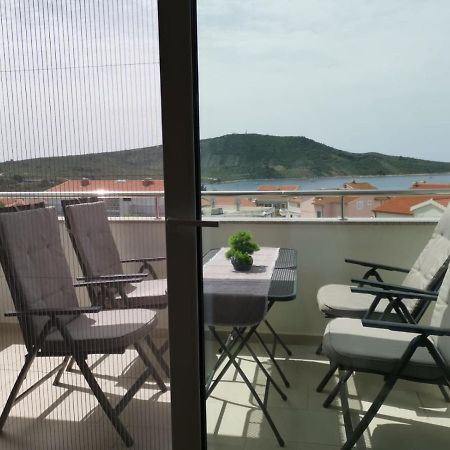 Ristovic Apartment Primosten Ngoại thất bức ảnh