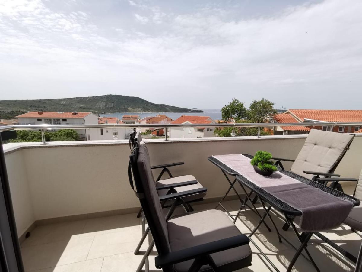 Ristovic Apartment Primosten Ngoại thất bức ảnh