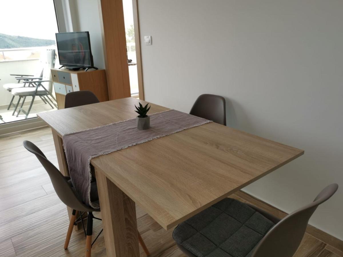 Ristovic Apartment Primosten Ngoại thất bức ảnh