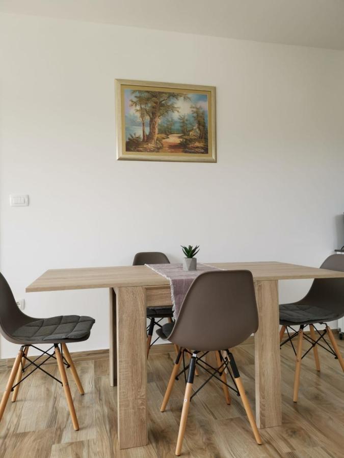 Ristovic Apartment Primosten Ngoại thất bức ảnh