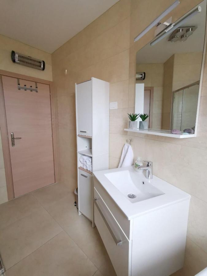 Ristovic Apartment Primosten Ngoại thất bức ảnh